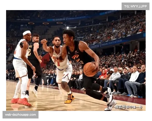 尼克斯强势逆转骑士 米切尔空砍31分难挽败局