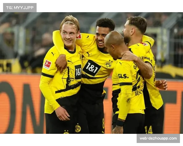 多特蒙德激活内部挖潜机制,17岁中卫奥皮特卡进入欧冠名单 多特蒙德激活内部挖潜机制,17岁中卫奥皮特卡进入欧冠名单