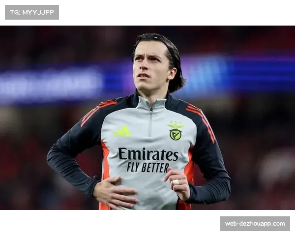 卡雷拉斯左后卫位置表现稳定,皇马防线年轻化进程顺利 卡雷拉斯左后卫位置表现稳定,皇马防线年轻化进程顺利